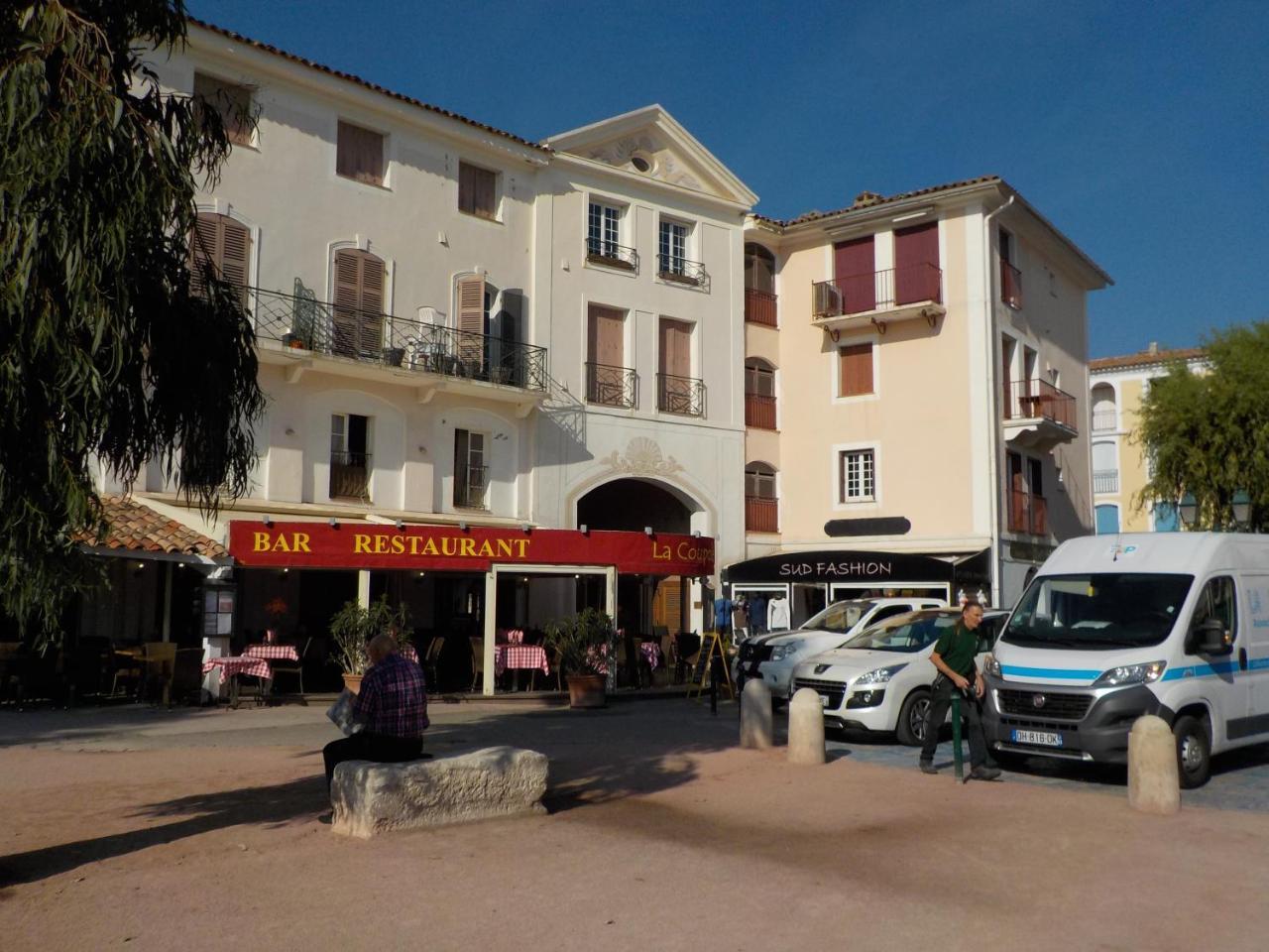 Appartement apart Port Grimaud Marche Extérieur photo